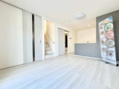 ���r���O ���������났�ƏΊ炪�W�܂�A�S���܂郊�r���O