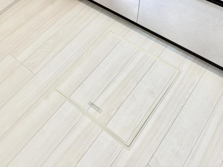 ���̑����� �ݔ����B�ꂽ���[�X�y�[�X�ŉƑS�̂��X�b�L��