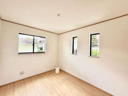 ���̑����� ������2�ʍ̌��Ŗ��邢�����I