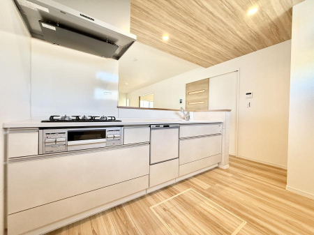 �L�b�`�� �����������������Ɗy�����Ȃ�A���K�ȃL�b�`�����