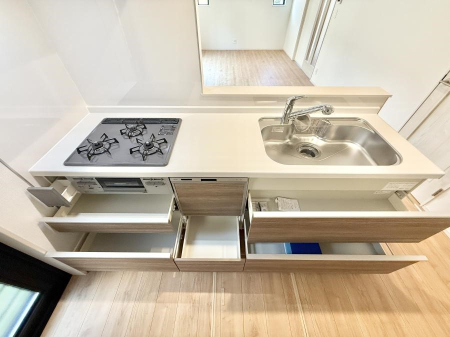 �L�b�`�� �������Ƒ����J��[�߂�A������̂���L�b�`��