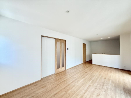 ���r���O ���������R�Ɖ�b�����܂��A�S�n�悢�ЂƂƂ�