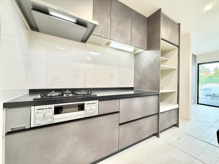 �L�b�`�� �������Ƒ����J��[�߂�A������̂���L�b�`��