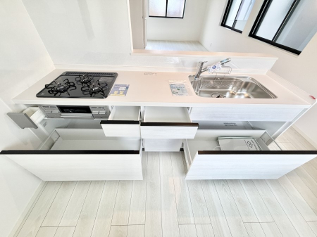 �L�b�`�� �������Ƒ����J��[�߂�A������̂���L�b�`��