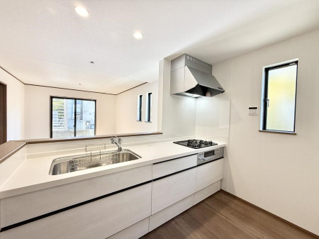 �L�b�`�� ���������y���݂ƐH�ׂ�K����͂���L�b�`��