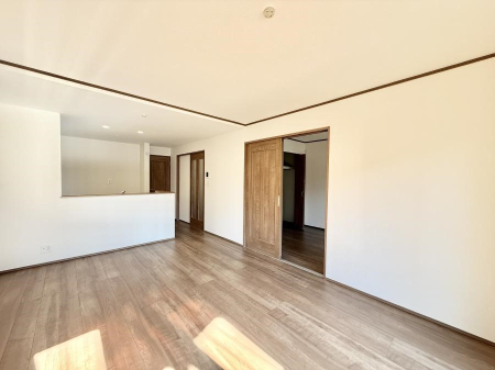 ���r���O ���������났�ƏΊ炪�W�܂�A�S���܂郊�r���O