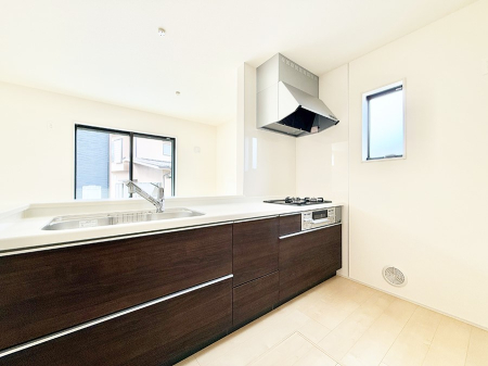 �L�b�`�� ���������y���݂ƐH�ׂ�K����͂���L�b�`��