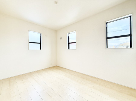 �Q�� ���������̔z�u��ʋC���̗ǂ��݌v�ŕ����̋�C�������炸�A��ɐV�N�ȋ�C������܂�