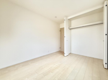 �Q�� ���������̔z�u��ʋC���̗ǂ��݌v�ŕ����̋�C�������炸�A��ɐV�N�ȋ�C������܂�