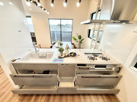 �L�b�`�� ���������[�͖L�x�ȃV�X�e���L�b�`���ł��I