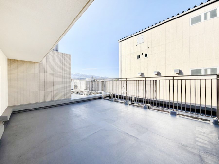 oRj[  G߂̈ڂ낢JIȋԂł