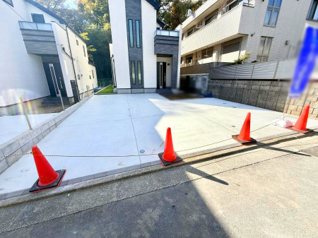  �O�ρ��J�[�X�y�[�X�L