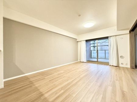 ���r���O �������i�`�������ȃ��r���O�͂ǂ�ȃC���e���A�ɂ������܂�