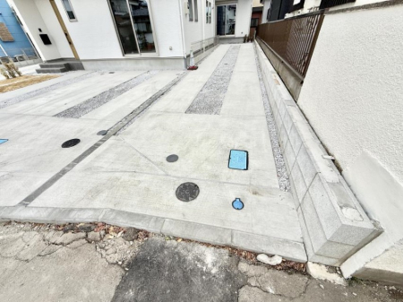  �O�ρ������̒��Ԃ����K��