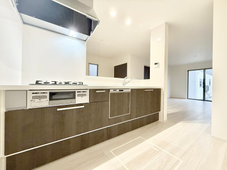 �L�b�`�� �������V���v���Ŕ������S�n�悢���Ԃ𐶂ރL�b�`�����