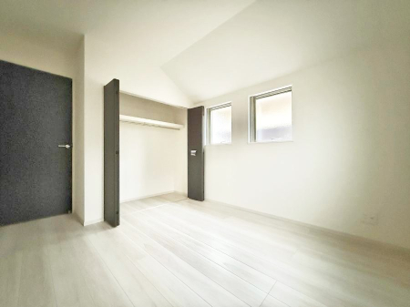 �q������ �������v���C�x�[�g��ԂƂ��ĐÂ��ŗ�������������񋟂��Ă���܂�