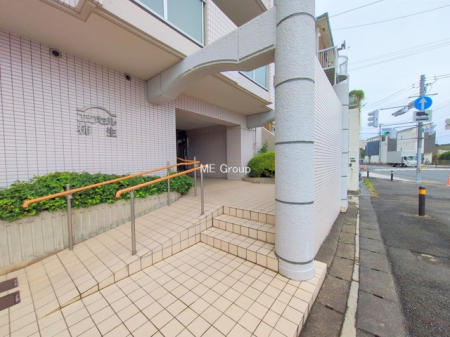 �G���g�����X ���������̂���G���g�����X�͉��K�Ȗ����̎n�܂�����o���܂�