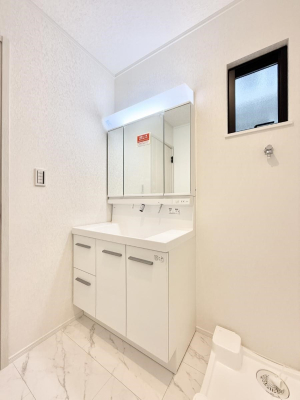 ʑEʏ 邢ʏ͖̎yłႢł