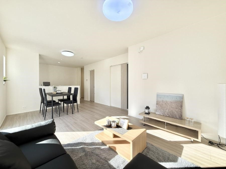 ���r���O ���������R�Ɖ�b�����܂��A�S�n�悢�ЂƂƂ�