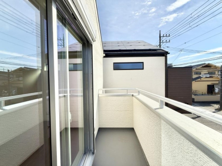 �o���R�j�[ ������ �G�߂̈ڂ낢����������J���I�ȋ�Ԃł�