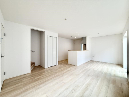 ���r���O ���������R�Ɖ�b�����܂��A�S�n�悢�ЂƂƂ�