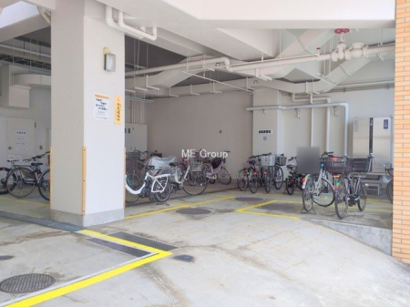 ���̑� �O�ρ�������Ɛ������ꂽ���֏�ŁA���]�Ԃ̕ۊǂ����S�ł�