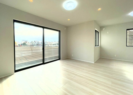 ���r���O �傫�ȑ�����������薾�邢��Ԃł��������������܂�