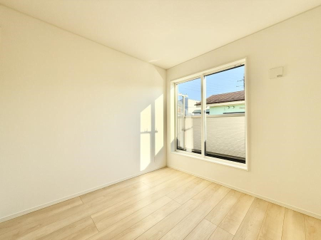 �Q�� �������傫�ȑ��͊J����������A���邳�ʕ��o�b�`���ł�