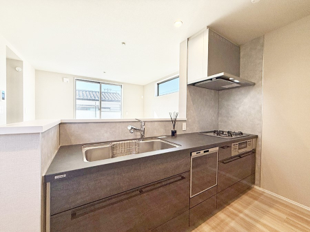 �L�b�`�� ���������y���݂ƐH�ׂ�K����͂���L�b�`��