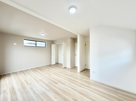 �q������ �������傫�Ȏ��[�ŉו����X�b�L���Еt���܂�  