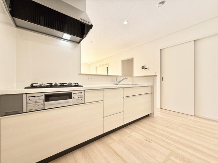 �L�b�`�� �����������������Ԃ����܂��A�Ί炠�ӂ��L�b�`��