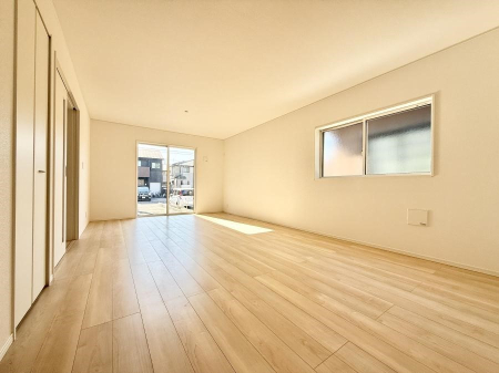 ���r���O ���������났�ƏΊ炪�W�܂�A�S���܂郊�r���O