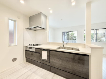 �L�b�`�� �������Ƒ����J��[�߂�A������̂���L�b�`��