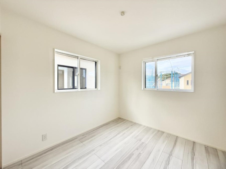 �Q�� ���������̔z�u��ʋC���̗ǂ��݌v�ŕ����̋�C�������炸�A��ɐV�N�ȋ�C������܂�