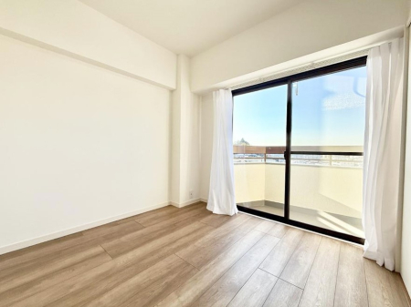 �q������ ����