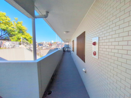 �G���g�����X ���������̂���G���g�����X�͉��K�Ȗ����̎n�܂�����o���܂�