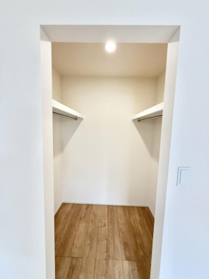 ���[ ����