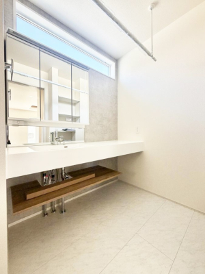 ���ʑ�E���ʏ� ����