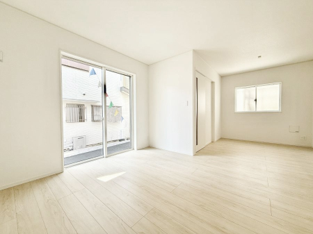 ���̑����� �������Ƒ��̏Ί炪���ӂ��A���났�̋��