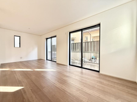 rO 났ƏΊ炪W܂AS܂郊rO