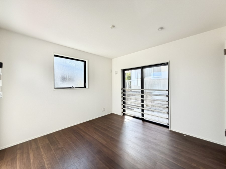 ���̑����� �傫�ȑ��͊J����������A���邳�ʕ��o�b�`���ł�  