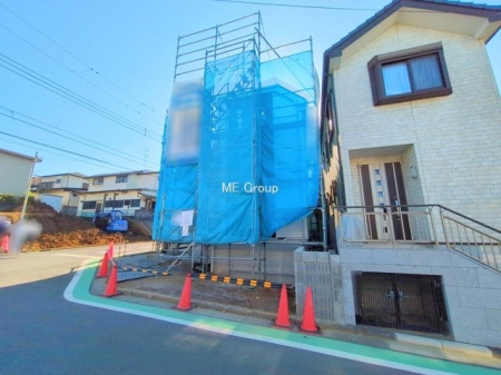 nOώʐ^ OρV炵n܂ꏊŁAƑJ[߂