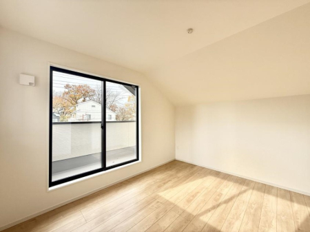 �Q�� ���������̔z�u��ʋC���̗ǂ��݌v�ŕ����̋�C�������炸�A��ɐV�N�ȋ�C������܂�