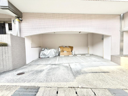 ���ԏ� �O�ρ����K�Ȓ��ԃX�y�[�X�ň��S