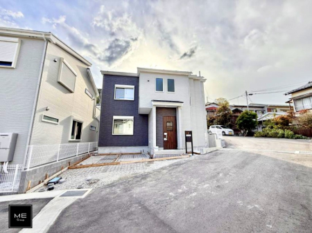 nOώʐ^ OρV炵n܂ꏊŁAƑJ[߂