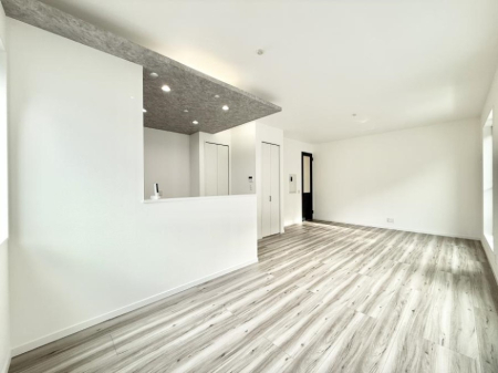 rO 났ƏΊ炪W܂AS܂郊rO