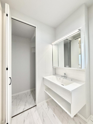 ʑEʏ 邢ʏ͖̎yłႢł