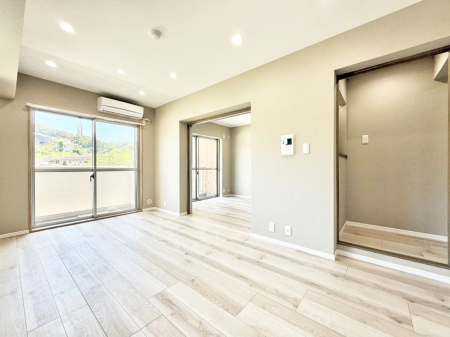 ���r���O �����������������Ɠ��ʂɂ���A�e���̋��