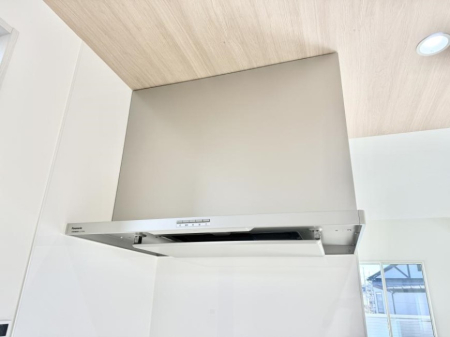 ���̑����� �ݔ����������̏��C����������C��ɗU������A�����I�ɔr�����ł��܂��B