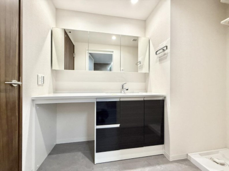 ���ʑ�E���ʏ� ���������C�h�Ȑ��ʋ��B���[�X�y�[�X�������Ղ�  